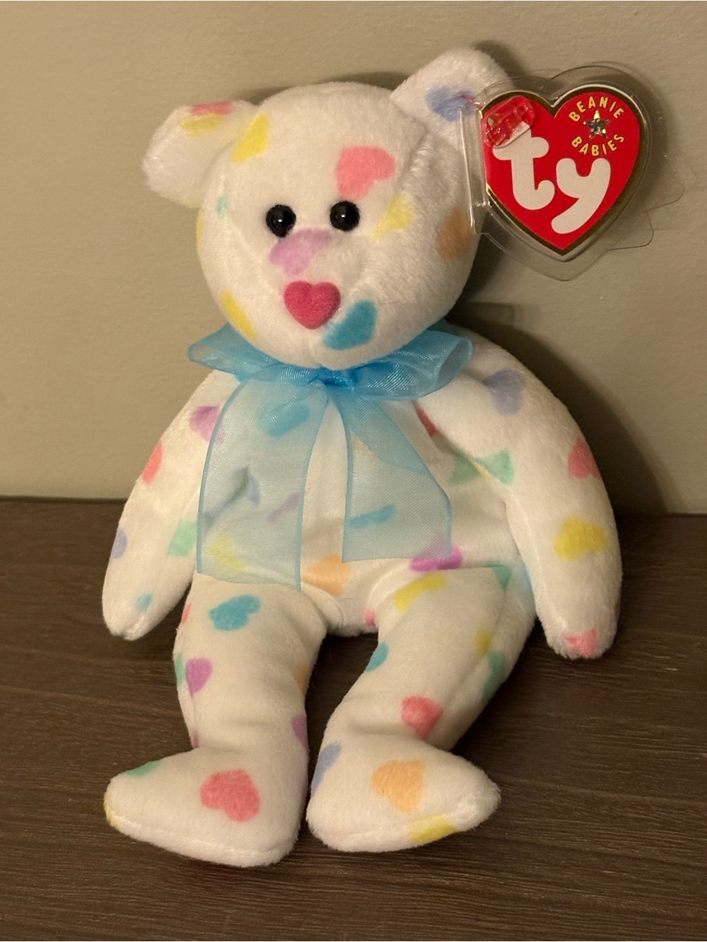 Ty Beanie Baby Kissme White Bear Multicolored Hearts Blue Ribbon 2001 Rare